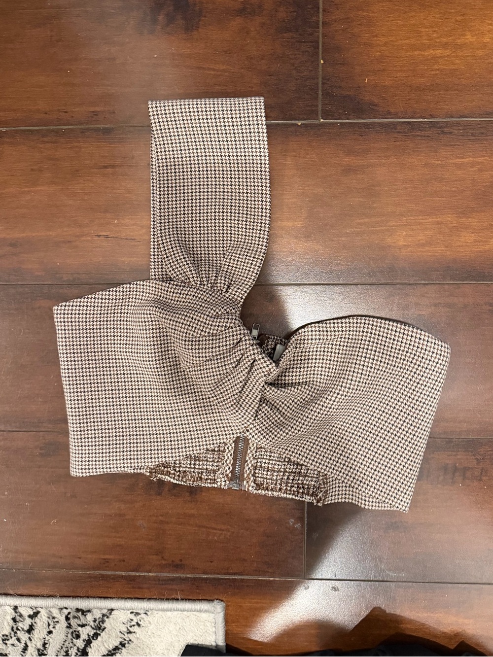 Houndstooth One-Shoulder Crop Top - Brown/Black